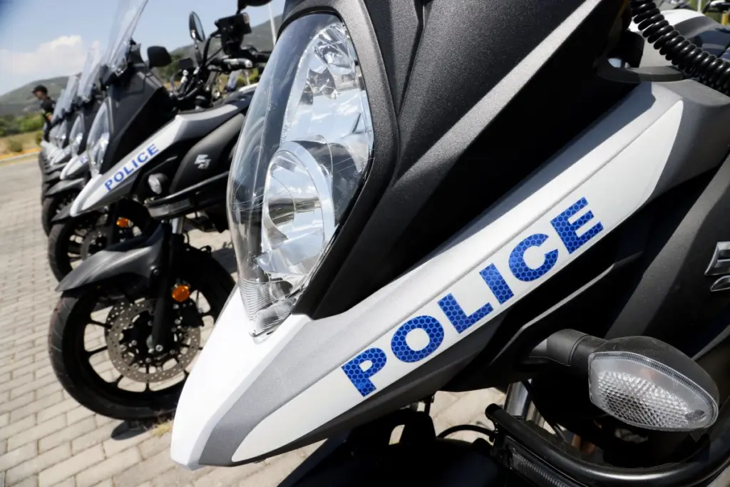 Χειροπέδες στα Χανιά στον νταή σύντροφο – Η σύντροφός του έδωσε στην αστυνομία το “οπλοστάσιο” του