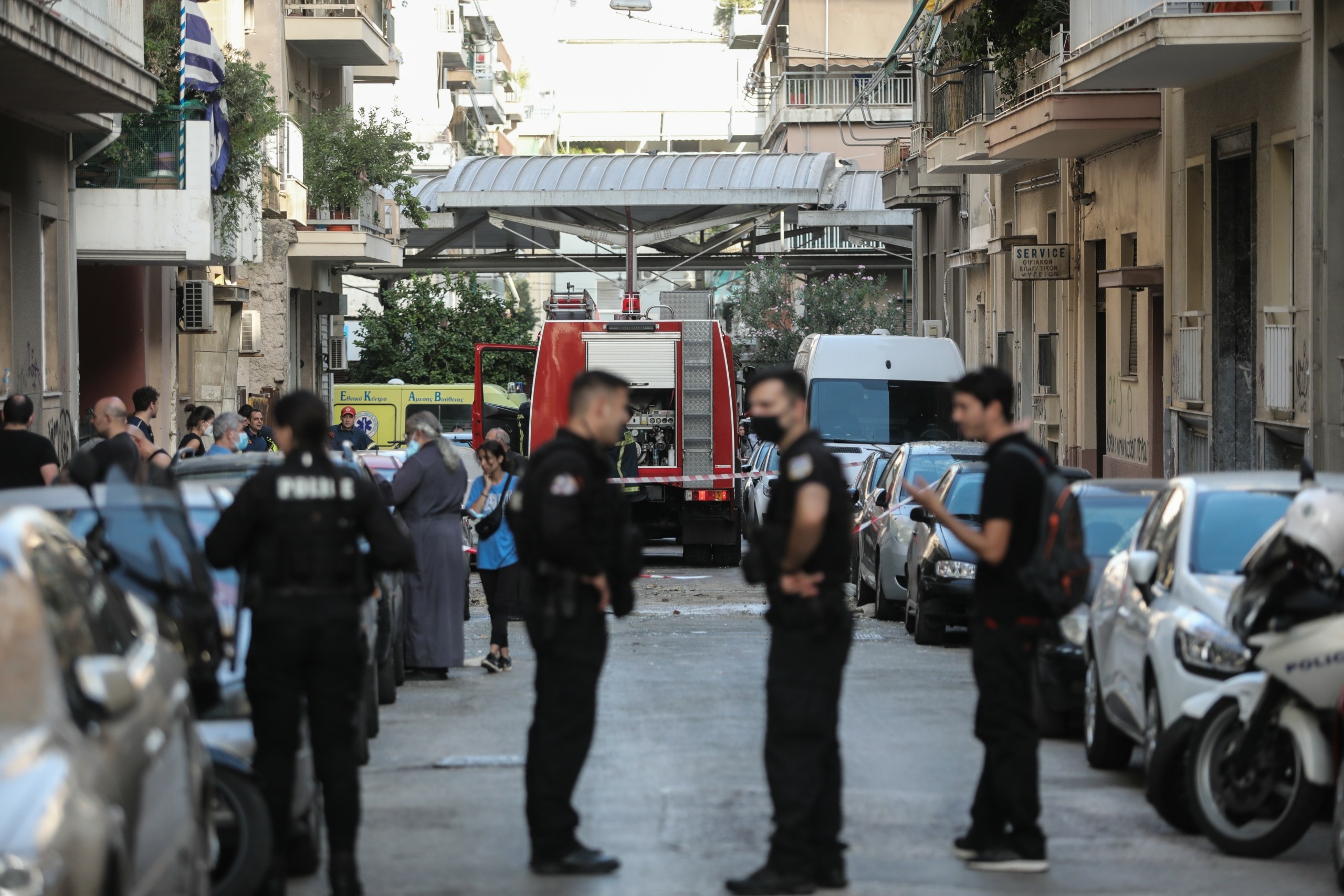Ασύλληπτη τραγωδία στα Κάτω Πατήσια – 2 νεκροί από φωτιά σε διαμέρισμα