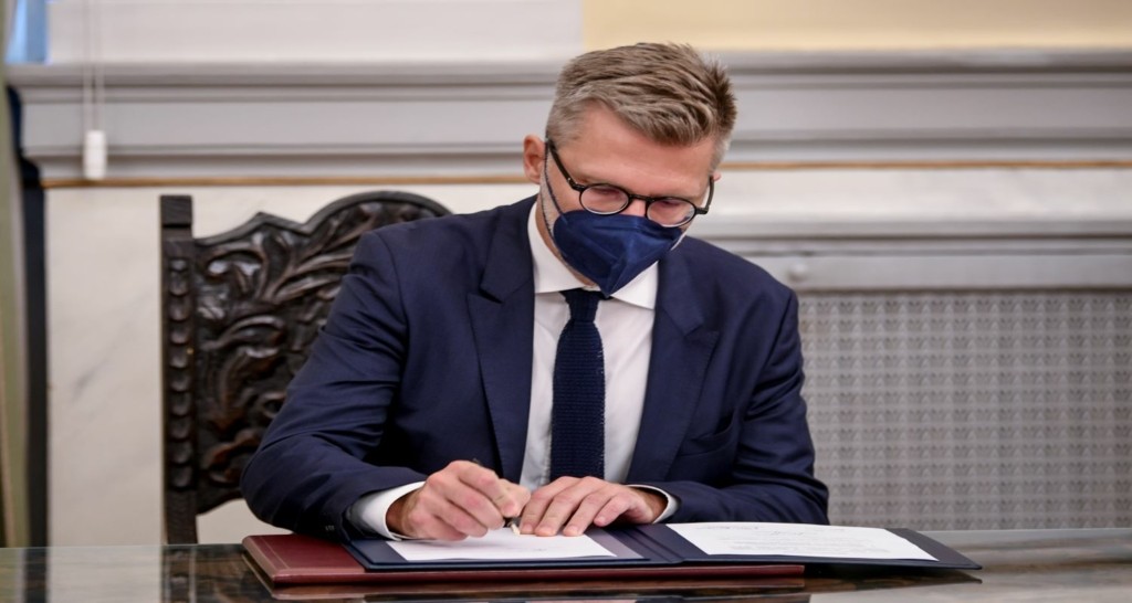 Αυτές είναι οι προτεραιότητες της κυβέρνησης αυτή την περίοδο σύμφωνα με τον Άκη Σκέρτσο