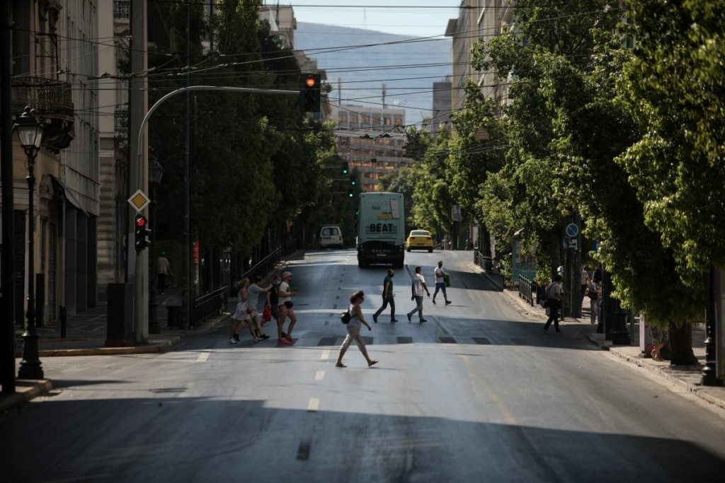 Ανεβαίνει η θερμοκρασία την Τρίτη – Που θα σημειωθούν καταιγίδες