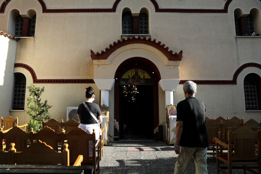 Μετέτρεψαν εκκλησία σε εμβολιαστικό κέντρο στην Κρήτη – Τι λέει ο εφημέριος (vid)