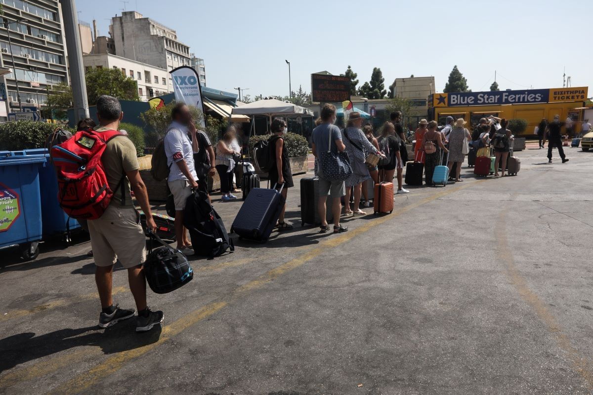 3.076 νέα κρούσματα – Πόσοι διασωληνωμένοι και θάνατοι ανακοινώθηκαν
