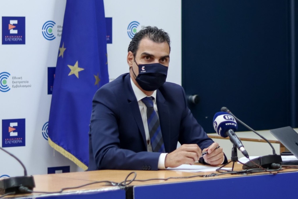 Ανοιχτό το ενδεχόμενο τρίτης δόσης και για όσους ξεκίνησαν νωρίτερα τον εμβολιασμό