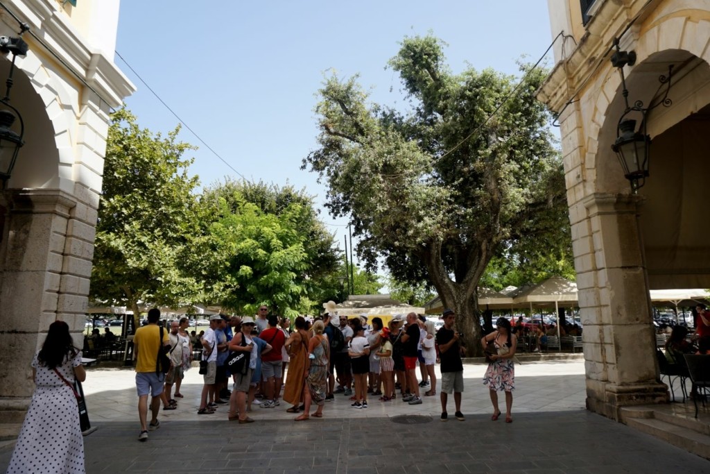 Δραματική προειδοποίηση από τον Σαρηγιάννη – ” Πιθανό να φτάσουμε τα 6.500 κρούσματα”