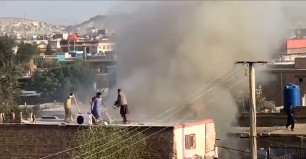 Οι ΗΠΑ αιματοκύλησαν την Καμπούλ για έναν βομβιστή του ISIS – H ρουκέτα του drone σκότωσε τέσσερα παιδιά (vids)