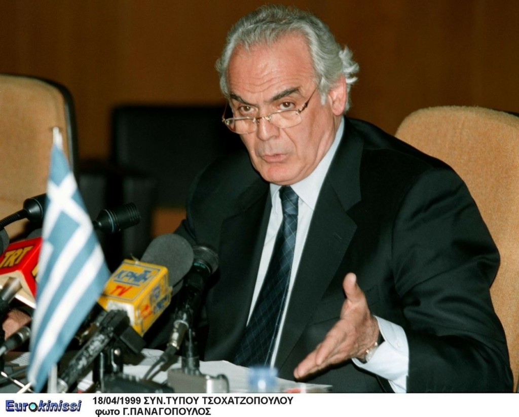 Η “γιάφκα” του Άκη Τσοχατζόπουλου στην Κόμνα Τράκα και τα ένοχα μυστικά στα υπόγεια του διαμερίσματος