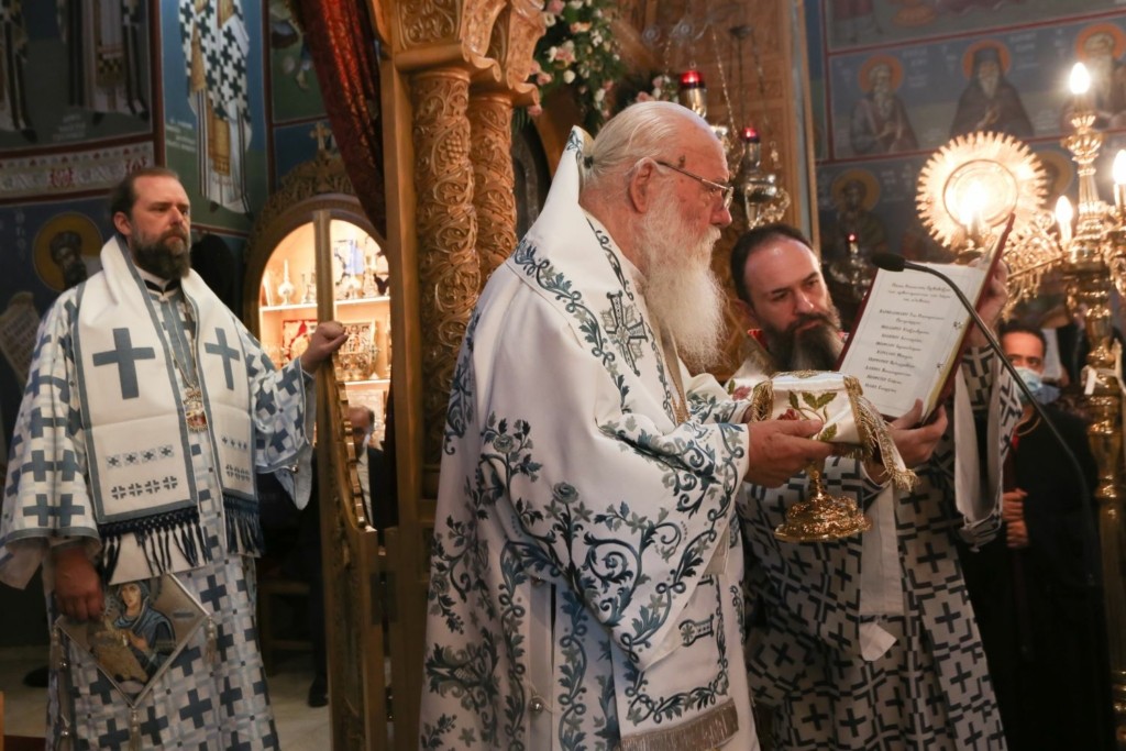 “Η Παναγία μπορεί να κάνει το θαύμα στον καθένα από εμάς” – Το μήνυμα του Αρχιεπισκόπου για την Κοίμηση της Θεοτόκου