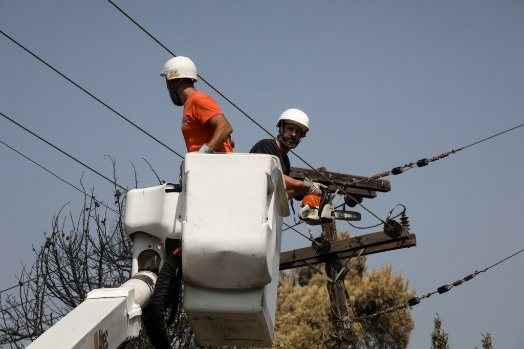 Επτά οικισμοί χωρίς ρεύμα στην Εύβοια – Πού αλλού υπάρχουν ακόμα προβλήματα