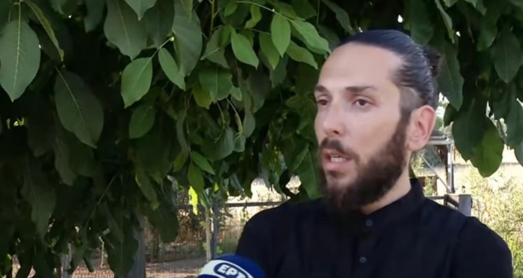 Έπαιξε μπουζούκι τη στιγμή που εγχειριζόταν στο κεφάλι – Τα συγκλονιστικά λόγια του Δημήτρη Κύρτσου (vid)