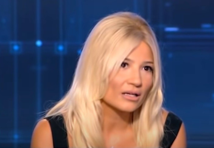 Η τρυφερή φωτογραφία που ανέβασε η Φαίη Σκορδά αγκαλιά με τον γιό της