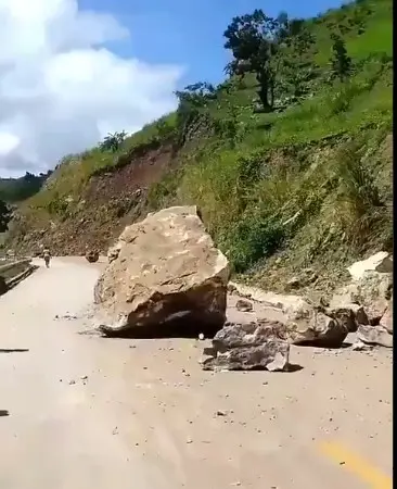 Στους 29 οι νεκροί από τον σεισμό “μαμούθ” των 7,2 ρίχτερ στην Αϊτή – Σε κατάσταση έκτακτης ανάγκης η χώρα (pics&vids)