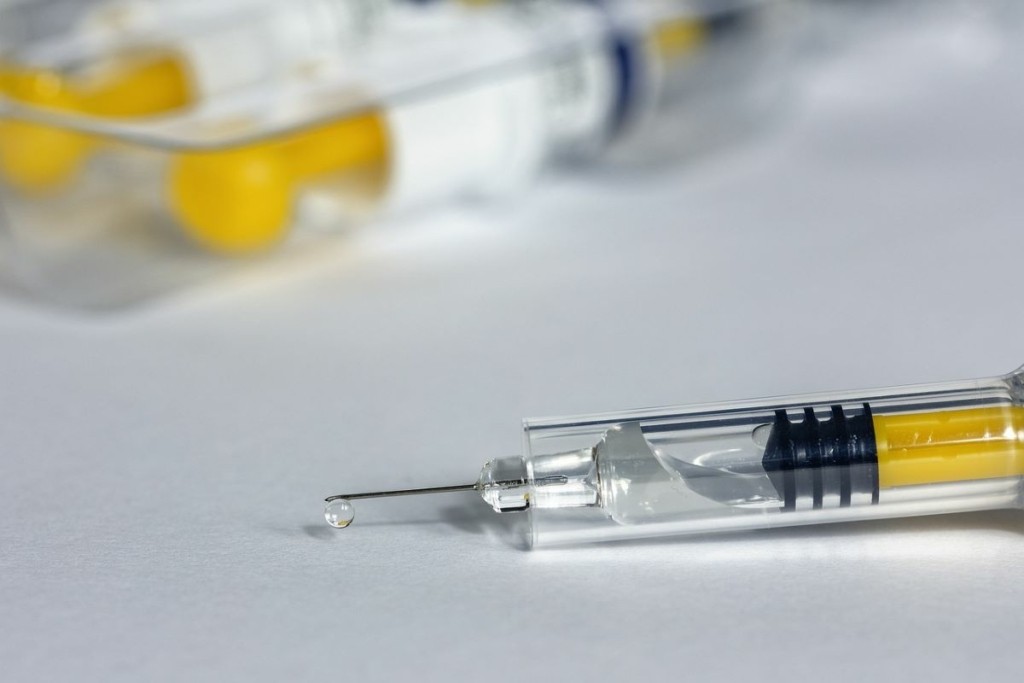 Pfizer και BioNTech ζητούν έγκριση του εμβολίου τους για παιδιά 5-11 ετών