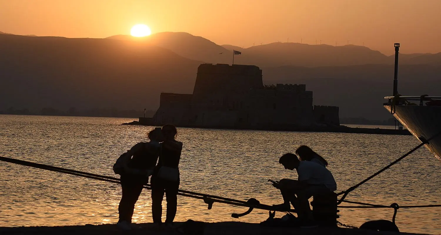 Ξεκινά “πύρινη” εβδομάδα – Οι πιο “καυτές” μέρες και οι υψηλές θερμοκρασίες με 45αρια