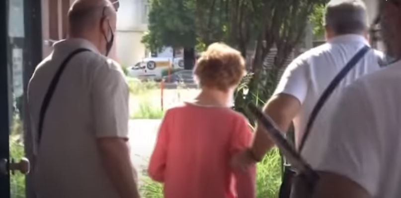 Προφυλακίστηκε η 75χρονη στην Κατερίνη – “Αγαπούσα την αδερφή μου, δεν θα της έκανα κακό” (vid)