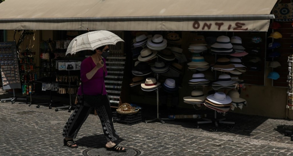 Μέχρι και οι πέτρες “έλιωσαν” από τον καύσωνα – Πανευρωπαϊκό ρεκόρ θερμοκρασίας στην Ελλάδα