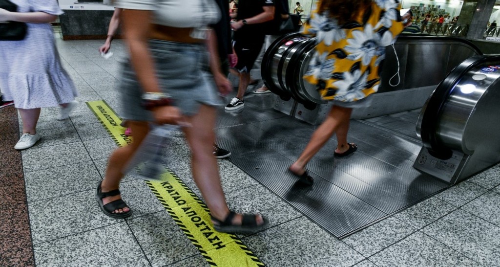 Προειδοποίηση Γώγου – “Ανάγκη για τρίτη δόση εμβολίου και μάσκα ακόμη και για τους εμβολιασμένους”