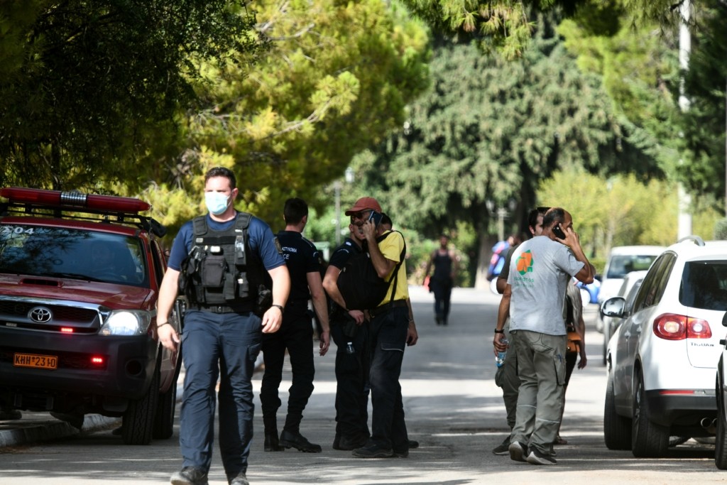 Εκκενώνουν το Κρυονέρι και τις Αφίδνες – Χτυπούν οι καμπάνες για να φύγουν οι πολίτες (pic&vids)