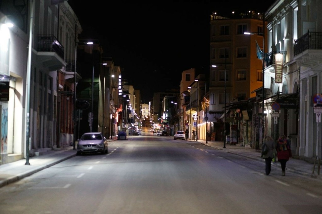 Εξωφρενική επίθεση – Μηχανόβιοι τον σταμάτησαν στο δρόμο και τον έλουσαν με… ούρα
