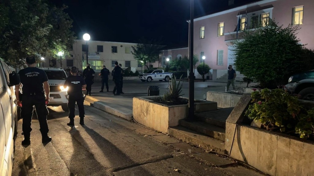 Στην φυλακή οι επτά από την Κρήτη για την άνανδρη ρατσιστική επίθεση κατά Πακιστανών εργατών (pics)