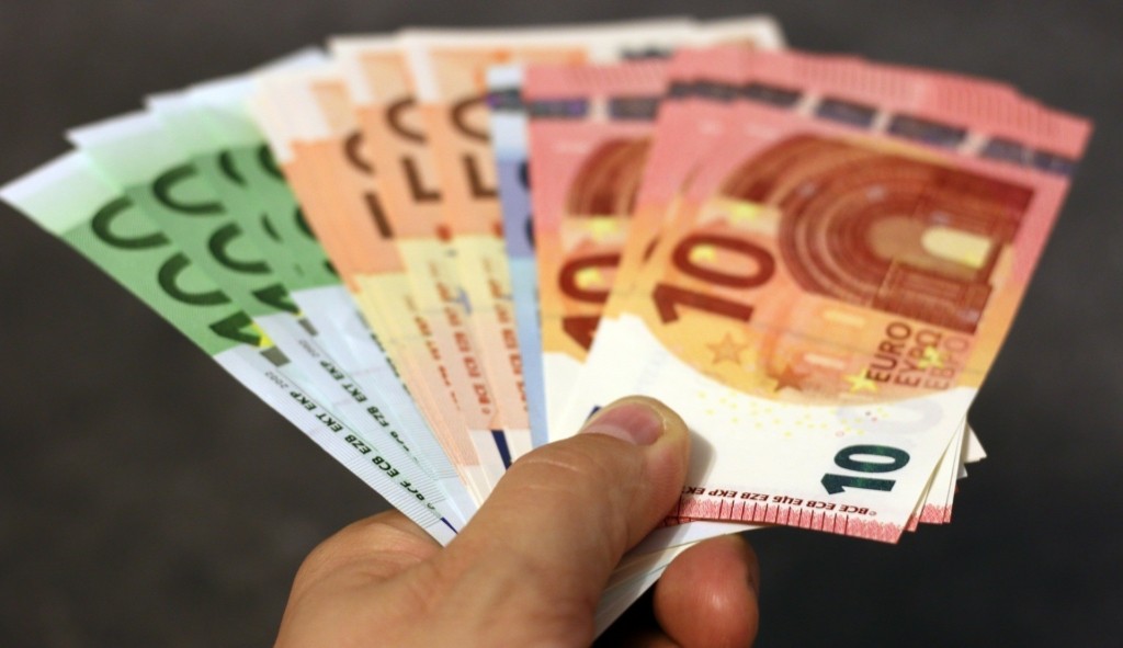 Aρχίζουν οι αιτήσεις για το επίδομα ανεργίας για τους πρώην εργαζόμενους πυρόπληκτων επιχειρήσεων