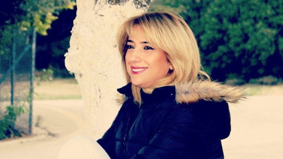 Η Νάσια Κονιτοπούλου περιγράφει στο Debater πώς σώθηκε από τον πύρινο εφιάλτη στη Βαρυμπόμπη