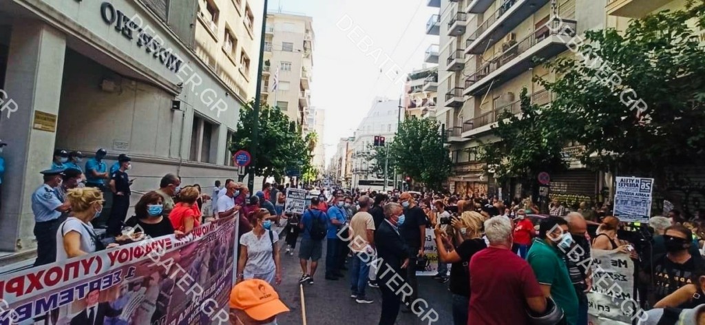 Συγκέντρωση διαμαρτυρίας της ΠΟΕΔΗΝ στο υπουργείο Υγείας (pics&vid)