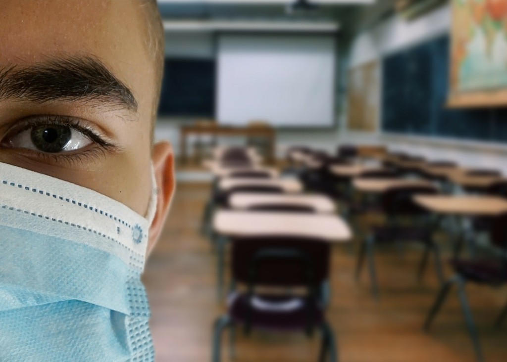 Ζοφερό διαγράφεται το μέλλον της πανδημίας – Εφιαλτικές προβλέψεις για 5.000 κρούσματα