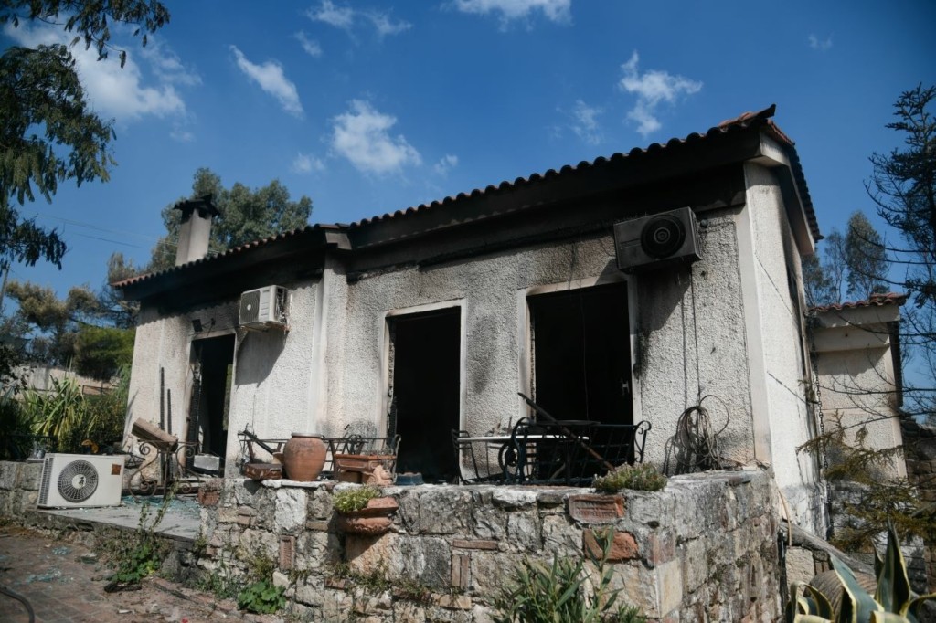 Ο μέχρι τώρα απολογισμός από τα καμένα σπίτια στην Αττική
