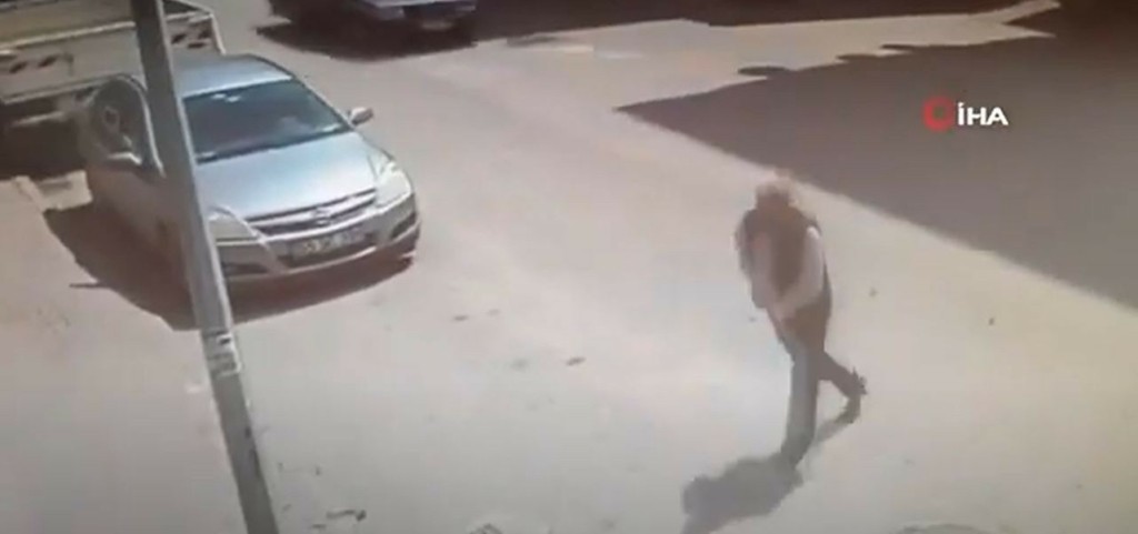 Χάος στην Τουρκία από επιθέσεις σε καταστήματα, μετά το θάνατο νεαρού Τούρκου (vid)
