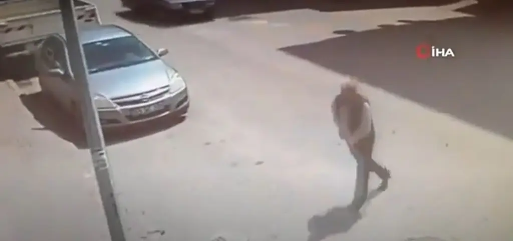 Χάος στην Τουρκία από επιθέσεις σε καταστήματα, μετά το θάνατο νεαρού Τούρκου (vid)