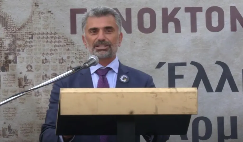 Απίστευτη πρόκληση από τους Τούρκους – Κρατούμενος στο αεροδρόμιο της Κωνσταντινούπολης ο πρόεδρος της Παμποντιακής Ομοσπονδίας