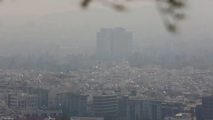 Τα μικροσωματίδια από τις φωτιές συνδέονται με αύξηση κρουσμάτων του κορονοϊού