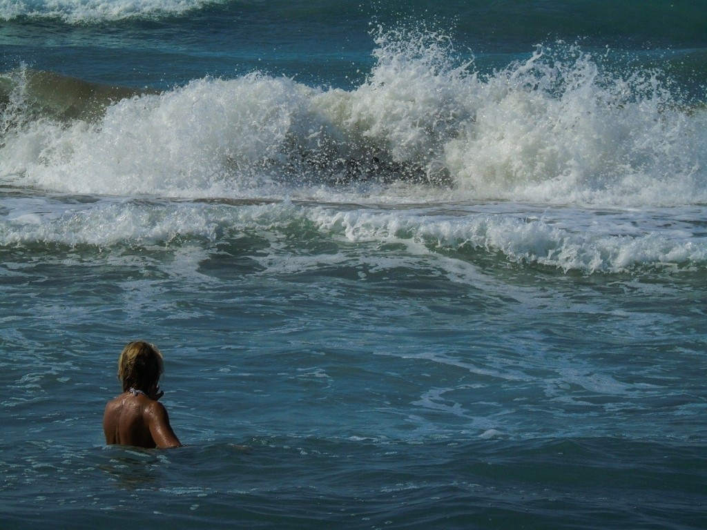 Τουρίστες έκαναν κανονικά μπάνιο σε ακατάλληλη παραλία της Χαλκιδικής – Τι καταγγέλλουν (vid)