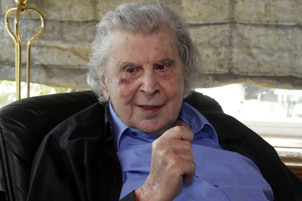 Η συγκλονιστική επιστολή του Μίκη Θεοδωράκη στον Κουτσούμπα λίγο πριν πεθάνει – “Θέλω να αφήσω τον κόσμο σαν κομμουνιστής”