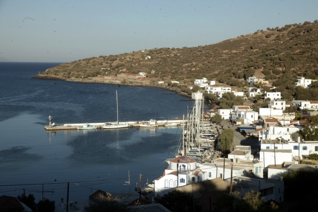 Στο ρυθμό των Ρίχτερ “χορεύει” η Νίσυρος – Τρεις σεισμοί από 4,1 έως 4,5 Ρίχτερ μέσα σε μία ώρα (pics)