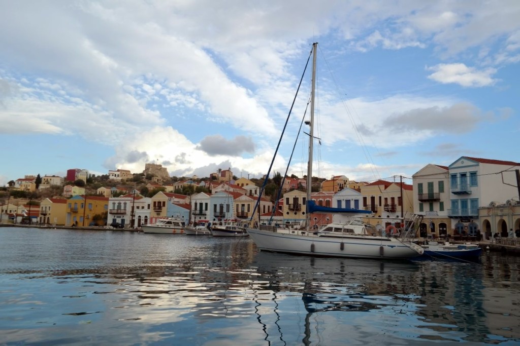 Τούρκοι με βατραχοπέδιλα και μαχαίρια πιάστηκαν στο Καστελόριζο – Συναγερμός στην κρατική ασφάλεια – Το βίντεο ντοκουμέντο