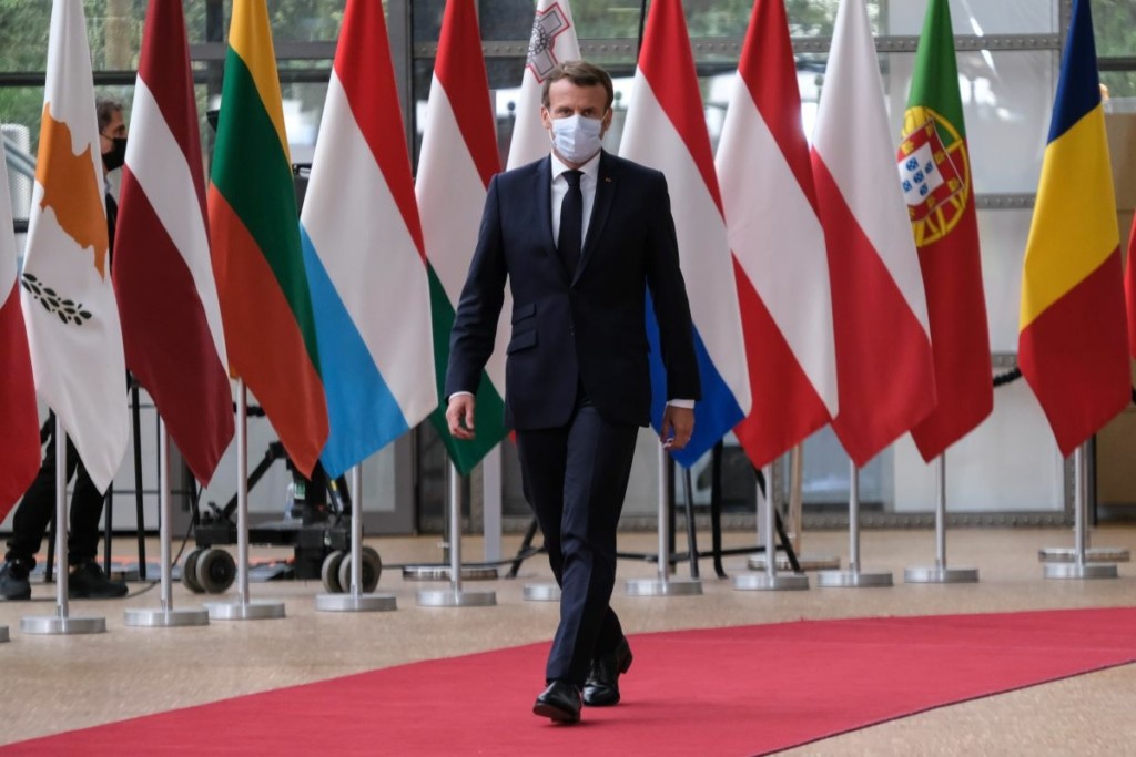 Στα “κάγκελα” η Γαλλία – Κατηγορεί τις ΗΠΑ για διπροσωπία και σοβαρή κρίση μεταξύ τους