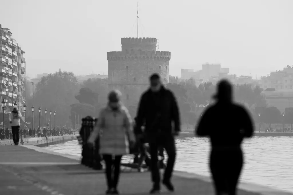 Ένα βήμα πριν το lockdown η Θεσσαλονίκη – “Βράζει” η Βόρεια Ελλάδα