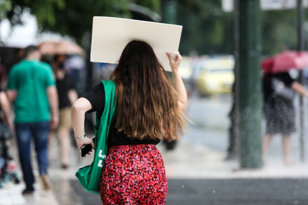 Αλλάζει απότομα ο καιρός – “Ποδαρικό” με καταιγίδες και ανέμους κάνει ο Σεπτέμβριος