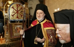 Αρχιεπίσκοπος Αμερικής Ελπιδοφόρος: Εσπευσμένα στο «424» μετά από λιποθυμικό επεισόδιο – Καθαρές οι εξετάσεις του