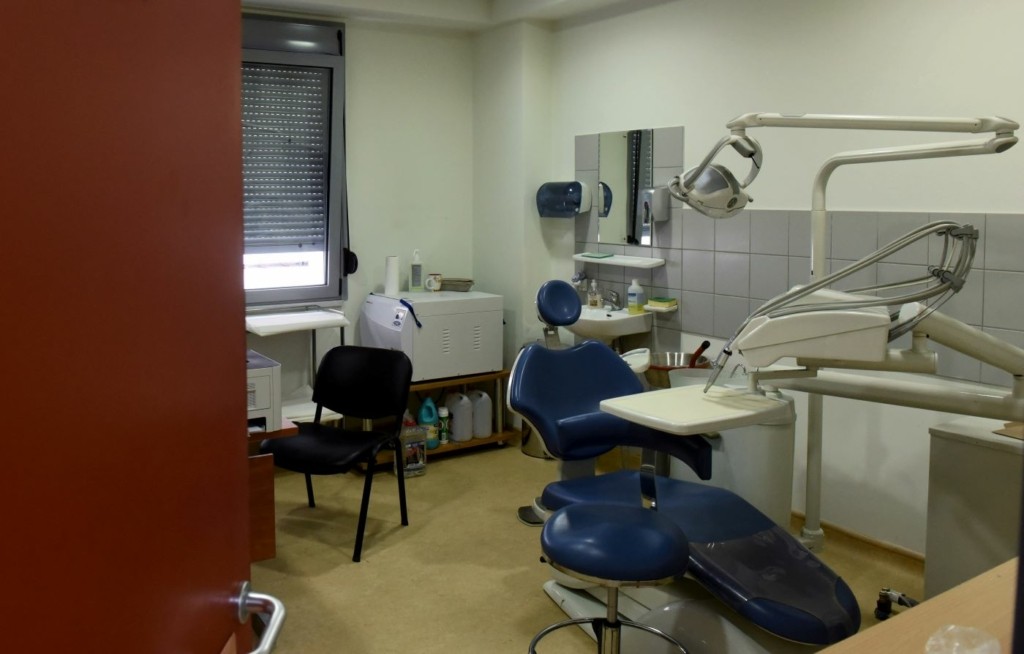 Το υπουργείο Υγείας απαντά στις αντιδράσεις των οδοντιάτρων – Διευκρινίσεις για την είσοδο των εμβολιασμένων