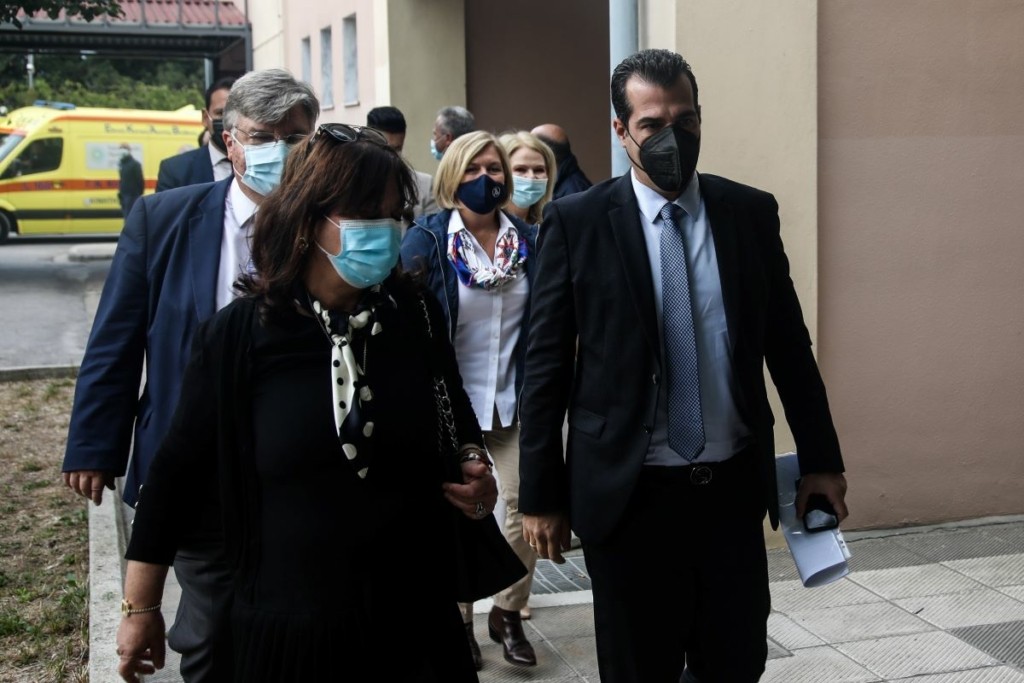 Πλεύρης από Θεσσαλονίκη – “Δεν τίθεται θέμα νέου lockdown της πόλης”