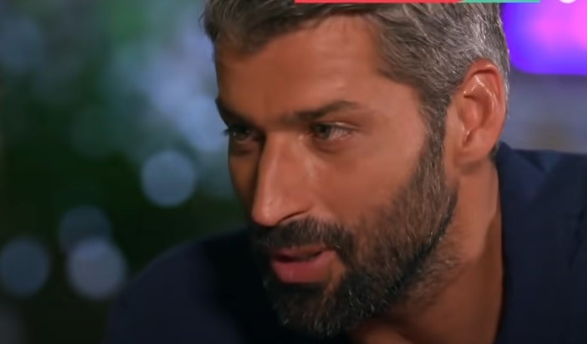Ο “κακός χαμός” έρχεται στο Bachelor – Οι κλίκες στο σπίτι, το ρομαντικό δείπνο και τα “καυτά” φιλιά