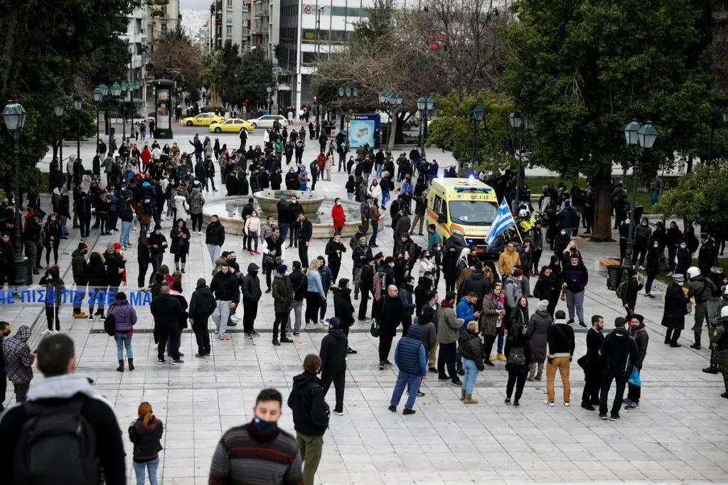 Στο “μικροσκόπιο” 18 υποθέσεις ιστοσελίδων αρνητών – Την Τρίτη οι ανακοινώσεις της αστυνομίας (vid)