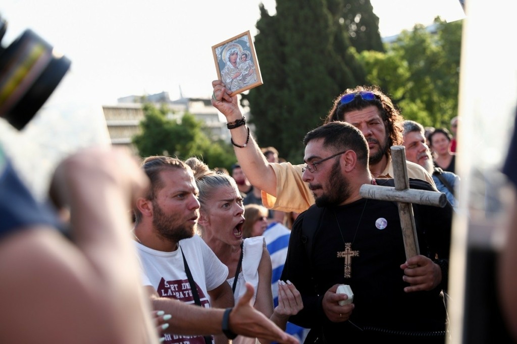 Υπέρ νέων μέτρων για τους ανεμβολίαστους 6 στους 10 πολίτες – Τι δείχνει δημοσκόπηση της Pulse