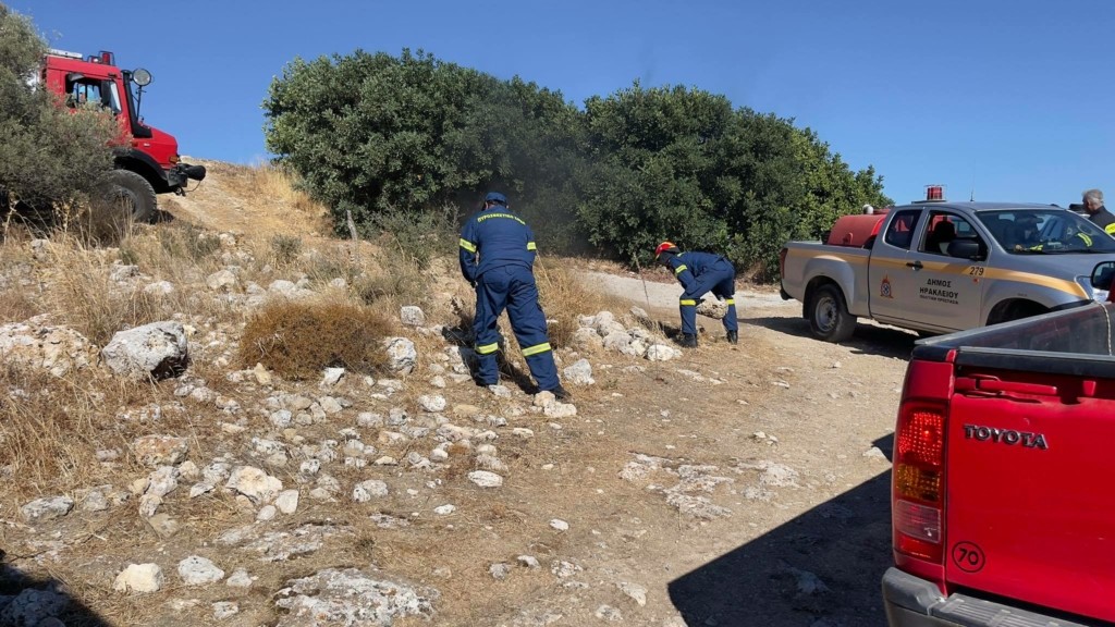 Ένας νεκρός από τον μεγάλο σεισμό της Κρήτης – Εννιά τραυματίες και μεγάλες καταστροφές στο νησί (pics&vid)