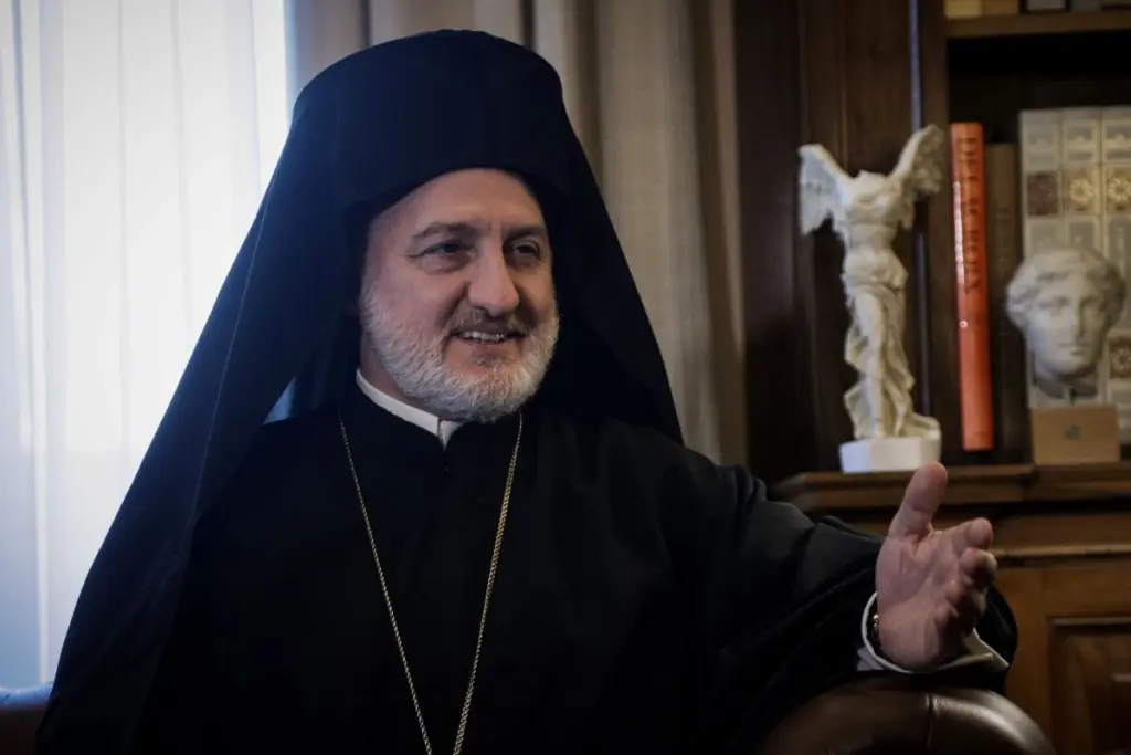 Γιατί ο Αρχιεπίσκοπος Ελπιδοφόρος πήγε στην φιέστα του Ερντογάν