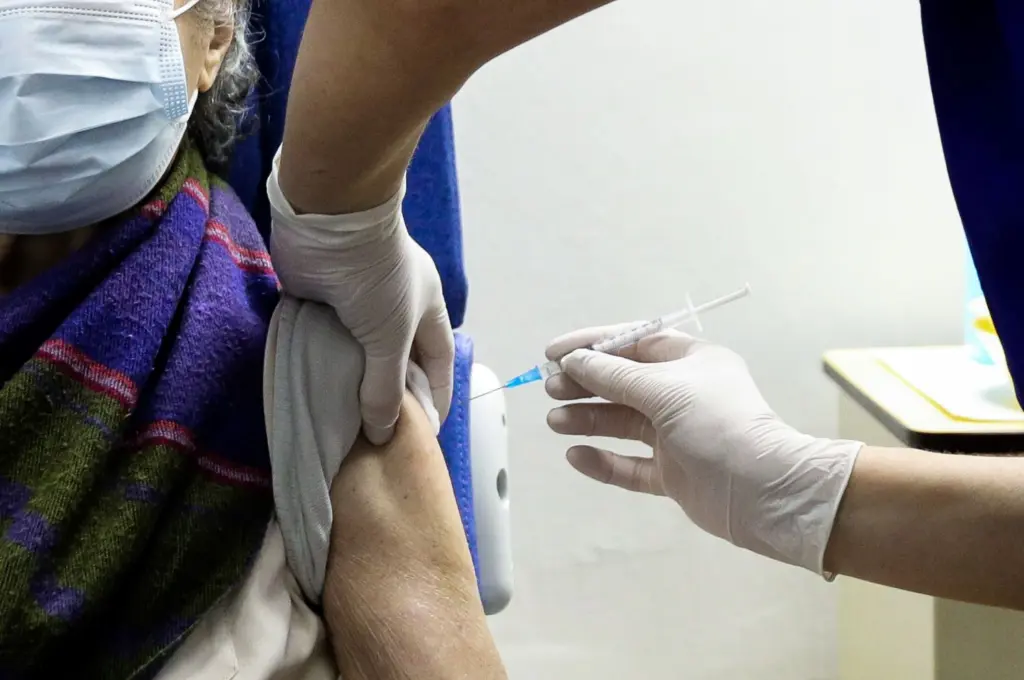 Αρνείται τον εικονικό εμβολιασμό η γιατρός – ” Αυτό το πράγμα με την υποχρεωτικότητα έχει καταντήσει αηδία”