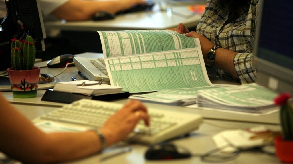 Φορολογικές δηλώσεις 2025: Την Δευτέρα ανοίγει η ηλεκτρονική πλατφόρμα – Ποιοι θα πληρώσουν χαμηλότερο φόρο