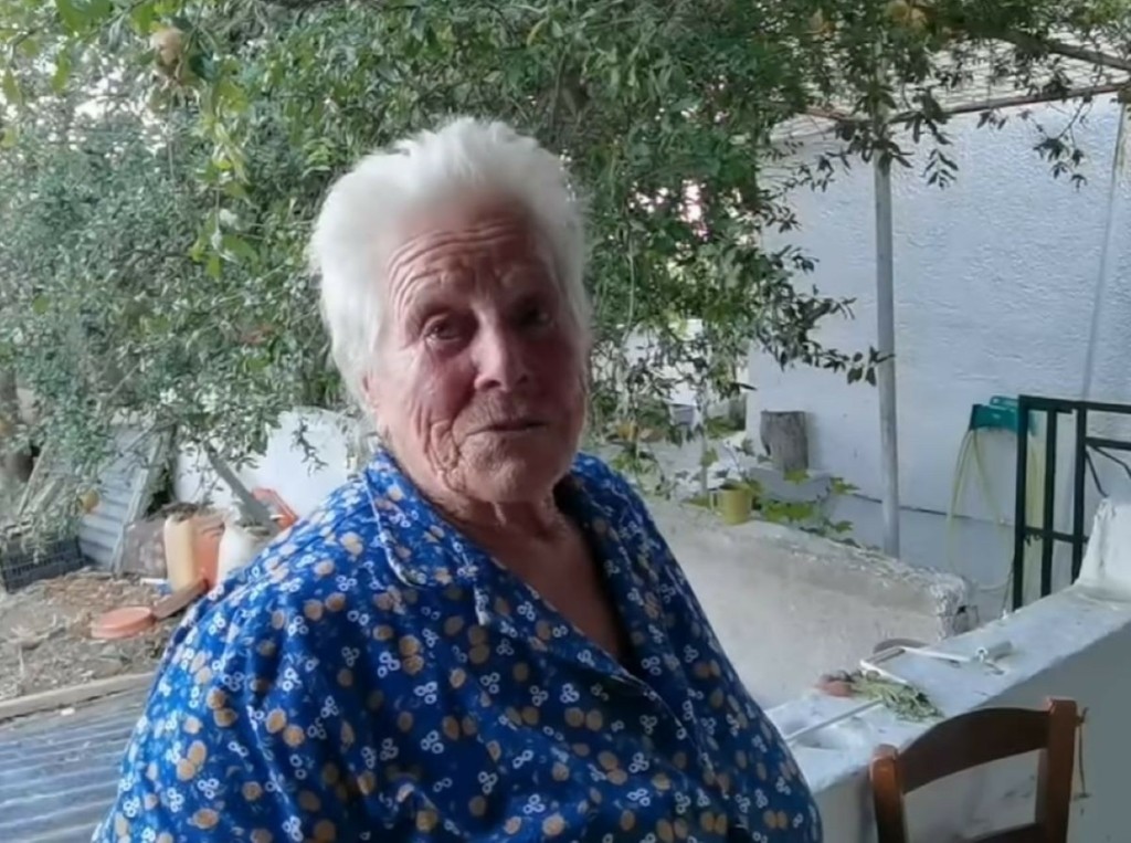 Συγκλονίζει 84χρονη γιαγιά στην Κρήτη μετά τον σεισμό – “Έλατε να σας κεράσω ένα καφεδάκι” (vid)